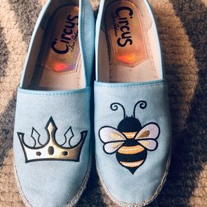 Queen Bee Loafers